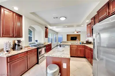 10648 West Medicine Bow Street, Las Vegas, NV 89183 Kitchen