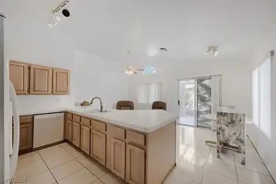 7104 Junction Village Avenue, Las Vegas, NV 89129 Kitchen