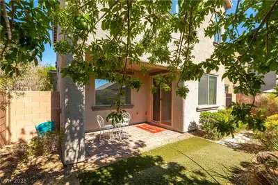 2589 Champagne Topaz Lane, Las Vegas, NV 89120 