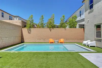 10161 Bismarck Palms Avenue, Las Vegas, NV 89166 Pool