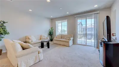 8109 Russell Creek Court, Las Vegas, NV 89139 Living Room