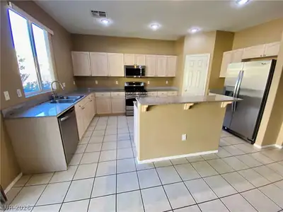 258 Rusty Plank Avenue, Las Vegas, NV 89148 Kitchen