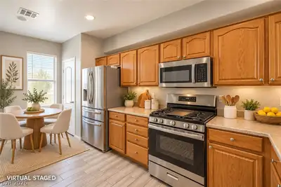 10456 Highlands River Street, Las Vegas, NV 89141 Kitchen