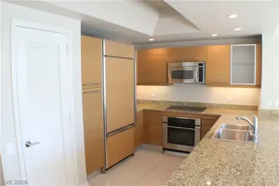 222 KAREN Avenue 2702, Las Vegas, NV 89109 