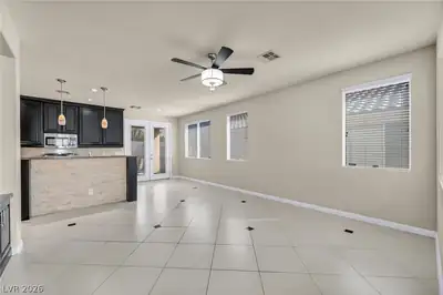 7890 Teal Harbor Avenue, Las Vegas, NV 89117 