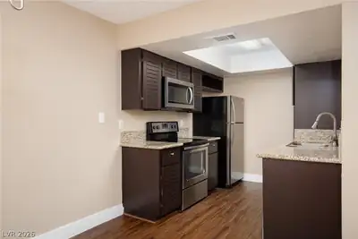 619 Pepper Tree Circle 1, Henderson, NV 89014 Kitchen