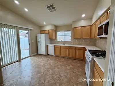 5408 Golden Barrel Avenue, Las Vegas, NV 89141 Kitchen
