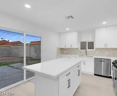 4629 Alta Drive, Las Vegas, NV 89107 Kitchen
