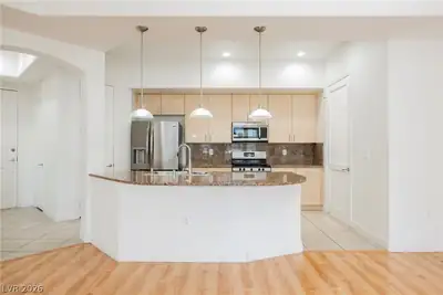 44 East Serene Avenue 402, Las Vegas, NV 89123 Kitchen