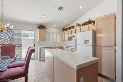 3702 Lipan Point Street, Las Vegas, NV 89147 Kitchen