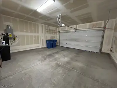 10190 Natural Anchor Street, Las Vegas, NV 89166 Garage