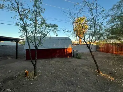 904 Elko Way, Las Vegas, NV 89108 Yard