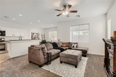 1141 Via Rocca, Henderson, NV 89052 Living Room