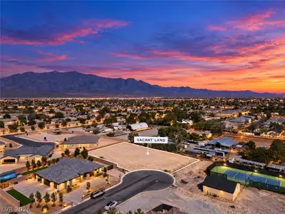 8136 North Tioga Way Las Vegas, NV 89131