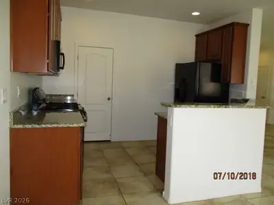 6363 DUNDOCK Avenue NA, Las Vegas, NV 89122 
