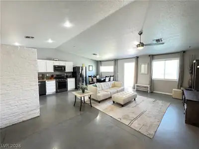 7267 Sixshooter Drive, Las Vegas, NV 89119 Living Room