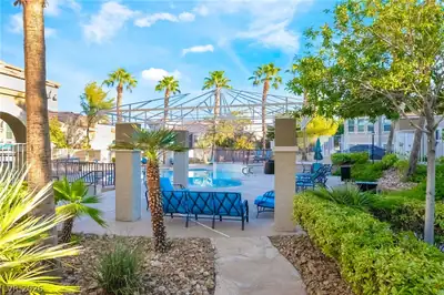 9975 Peace Way 2003, Las Vegas, NV 89147 Pool