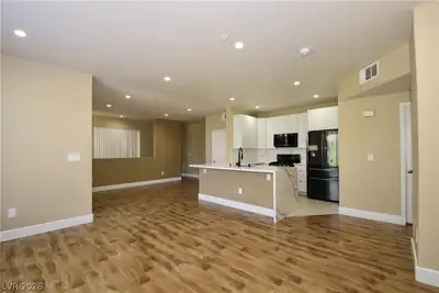 7103 South Durango Drive 204, Las Vegas, NV 89113 Kitchen