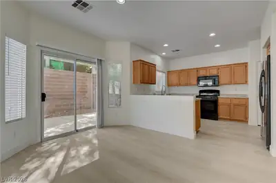 10369 Bent Willow Avenue, Las Vegas, NV 89129 Dining Area