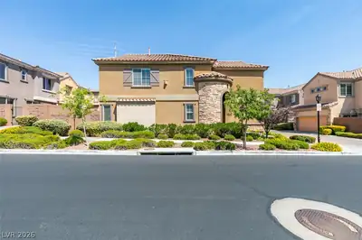 2312 Malaga Peak, Las Vegas, NV 89135 Front of Structure