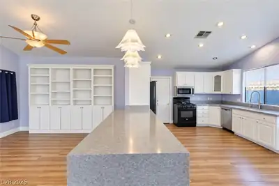 5530 Kildare Court, Las Vegas, NV 89118 Kitchen