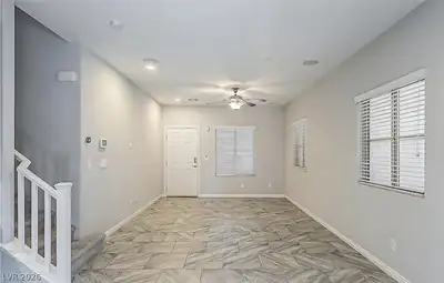 1071 Fish Pond Avenue, Henderson, NV 89014 Entrance Foyer