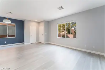 9920 Via Delores Avenue, Las Vegas, NV 89117 
