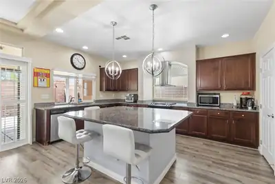 8194 Duncan Peak Court, Las Vegas, NV 89139 Kitchen