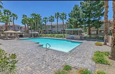 251 South Green Valley Parkway 2212, Henderson, NV 89012 Pool