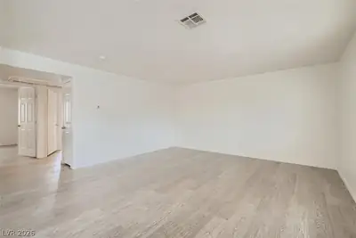 2200 Benmore Street 201, Las Vegas, NV 89108 