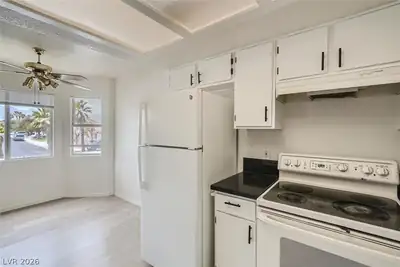 2200 Benmore Street 201, Las Vegas, NV 89108 