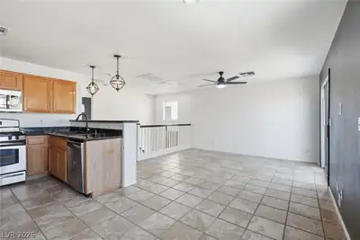 6335 Cheval Lake Way, Las Vegas, NV 89148 Kitchen