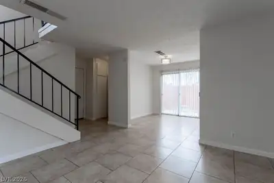 4362 Caliente Street 15, Las Vegas, NV 89119 Dining Area