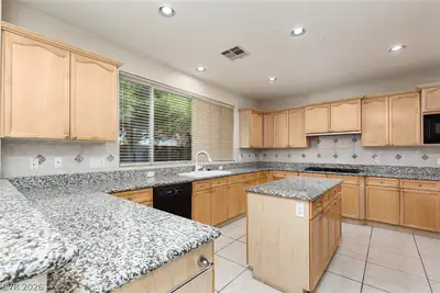 16 Dollar Pointe Avenue, Las Vegas, NV 89148 Kitchen