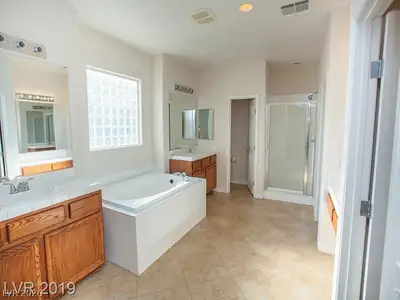 6325 Novak Street, Las Vegas, NV 89115 Primary Bathroom