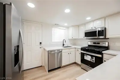 454 Sellers Place, Henderson, NV 89011 Kitchen
