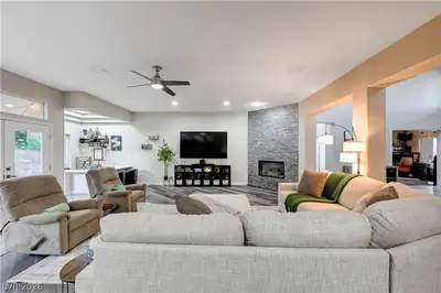 9817 Edgeview Place, Las Vegas, NV 89134 Living Room