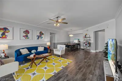 2747 Paradise Road 1004, Las Vegas, NV 89109 Living Room