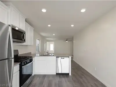 2776 Pavehawk Way, Las Vegas, NV 89156 Kitchen