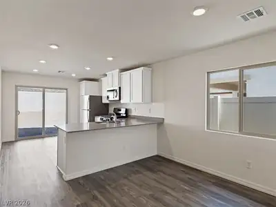 2776 Pavehawk Way, Las Vegas, NV 89156 Kitchen