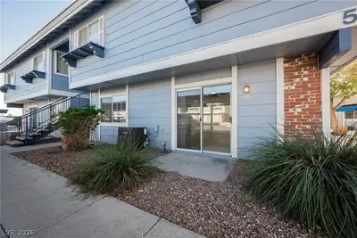5330 Duralite Street 103, Las Vegas, NV 89122 Patio