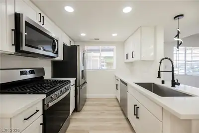 5330 Duralite Street 103, Las Vegas, NV 89122 Kitchen