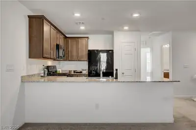 5226 Steep Cliffs Avenue, Las Vegas, NV 89115 Kitchen