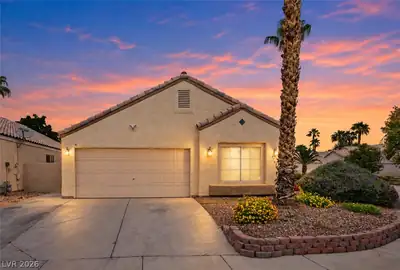 7700 Beach Falls Court, Las Vegas