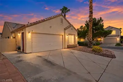 7700 Beach Falls Court, Las Vegas, NV 89149 Front of Structure