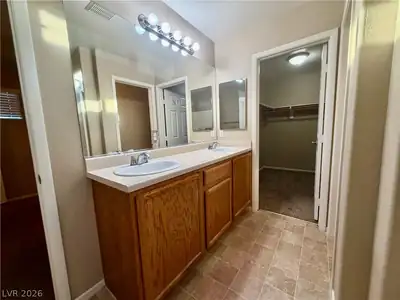 6109 Blue Luna Street, North Las Vegas, NV 89081 Primary Bathroom