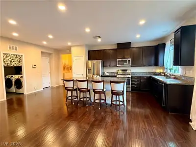 6729 Alpenwood Court, North Las Vegas, NV 89084 Kitchen