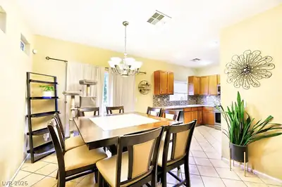 5505 Prospectors Creek Way, Las Vegas, NV 89122 Dining Area