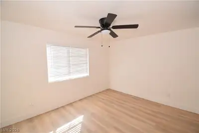 230 Mission Catalina Lane 207, Las Vegas, NV 89107 Bedroom