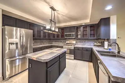527 Leap Frog Avenue, Las Vegas, NV 89183 